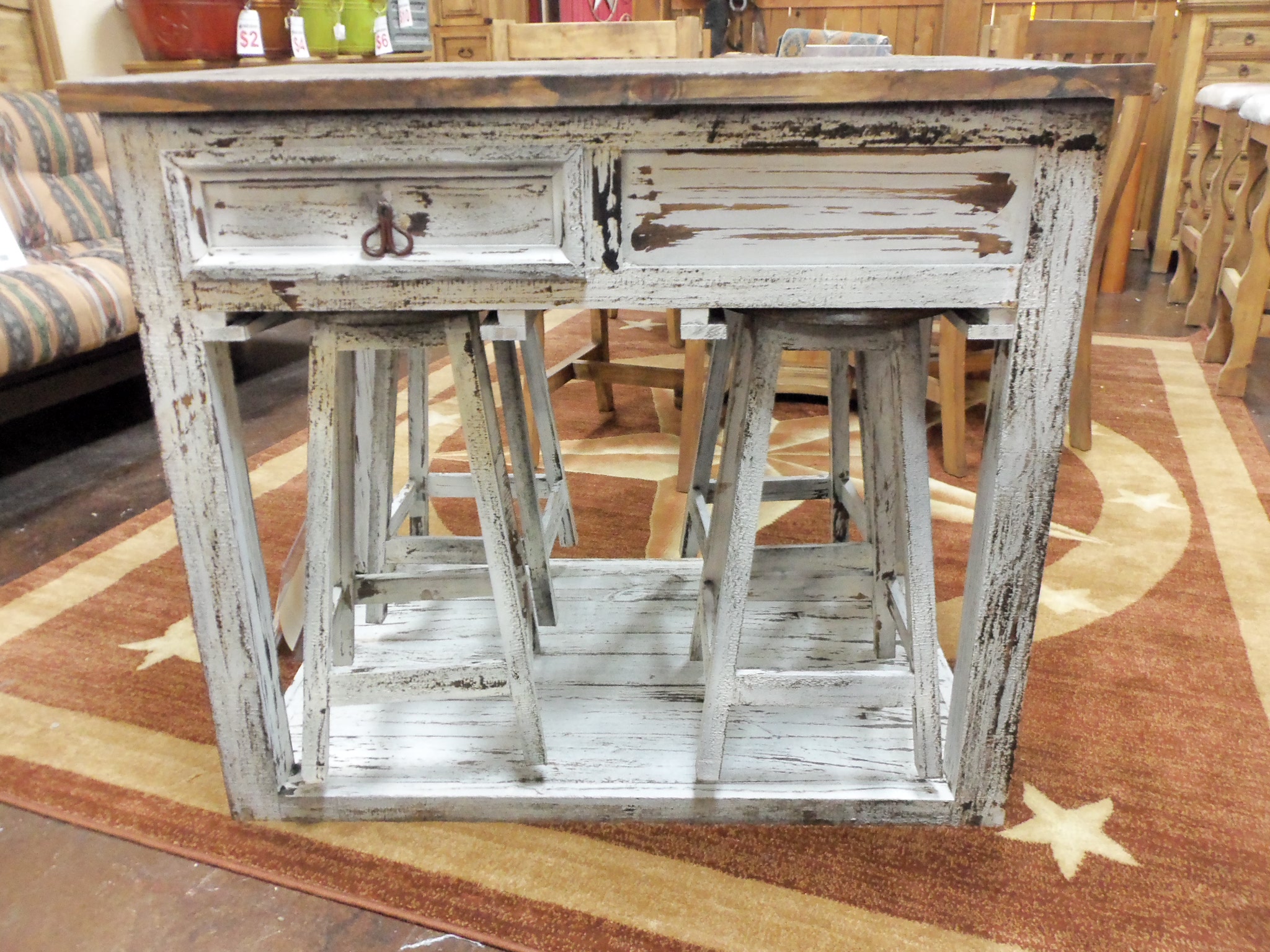 Farmhouse Kitchen Island With Stools, How Big Of An Island For 4 Stools
